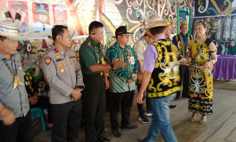 Danramil 0909 03 Muara Wahau Beri Pesan Lestarikan Budaya Dan Adat